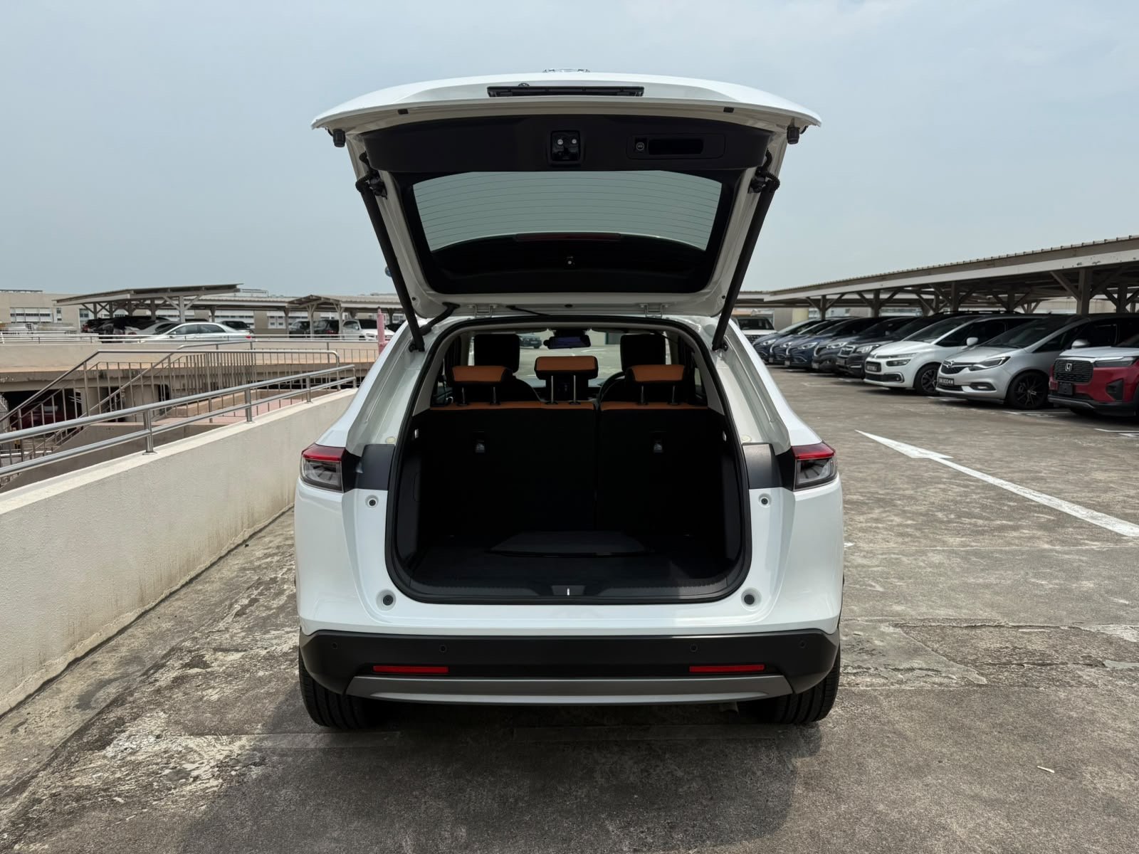 Honda Vezel 1.5 G photo 9